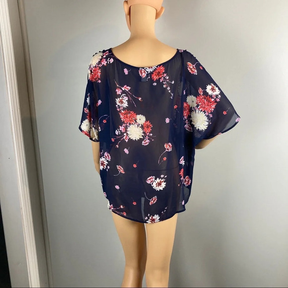 Torrid Womens 0 Plus Floral Sheer Crop Blouse - Picture 2 of 7
